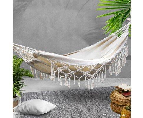 Hammock swing outlet bed